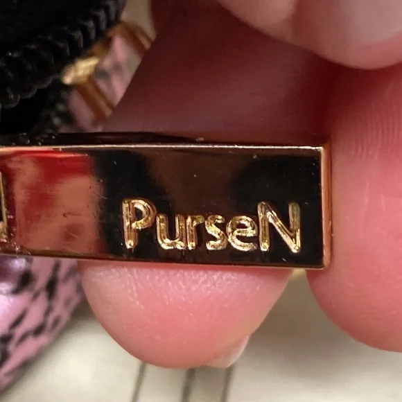 NWT: PURSEN Amour Travel Case